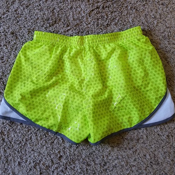 Under Armour - Gold Hexagon Detailed Shorts - Picture 6 of 6